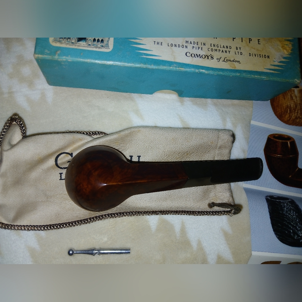Amtique Comoy's The Guildhall London Pipe with Original Box, Bag Etc - Picture 3 of 9